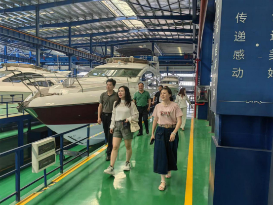 1840659117.jpg 1840659117.jpg