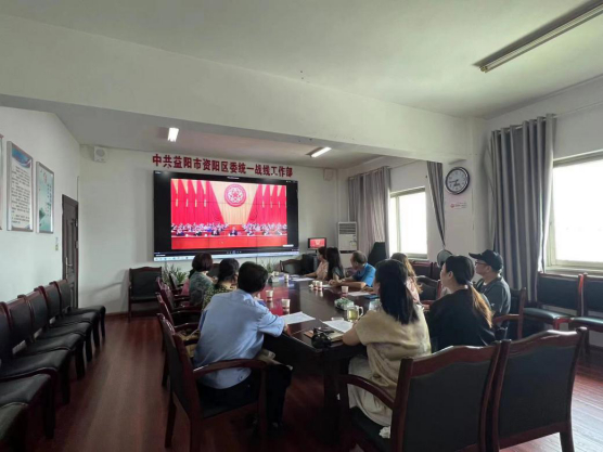 1961753401.jpg 1961753401.jpg